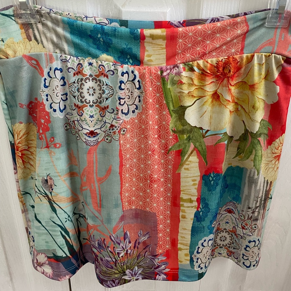 ISLAND SKORT